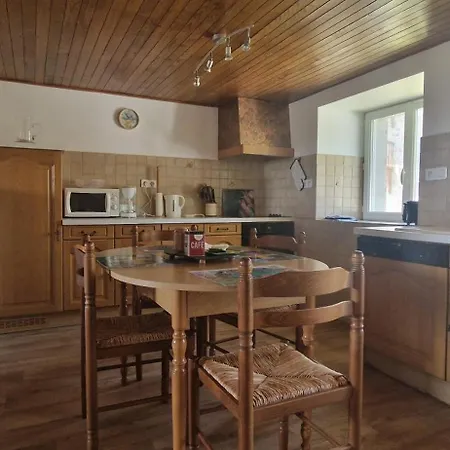 Apartment Les Abeilles Du Cantou Termes (Lozere)